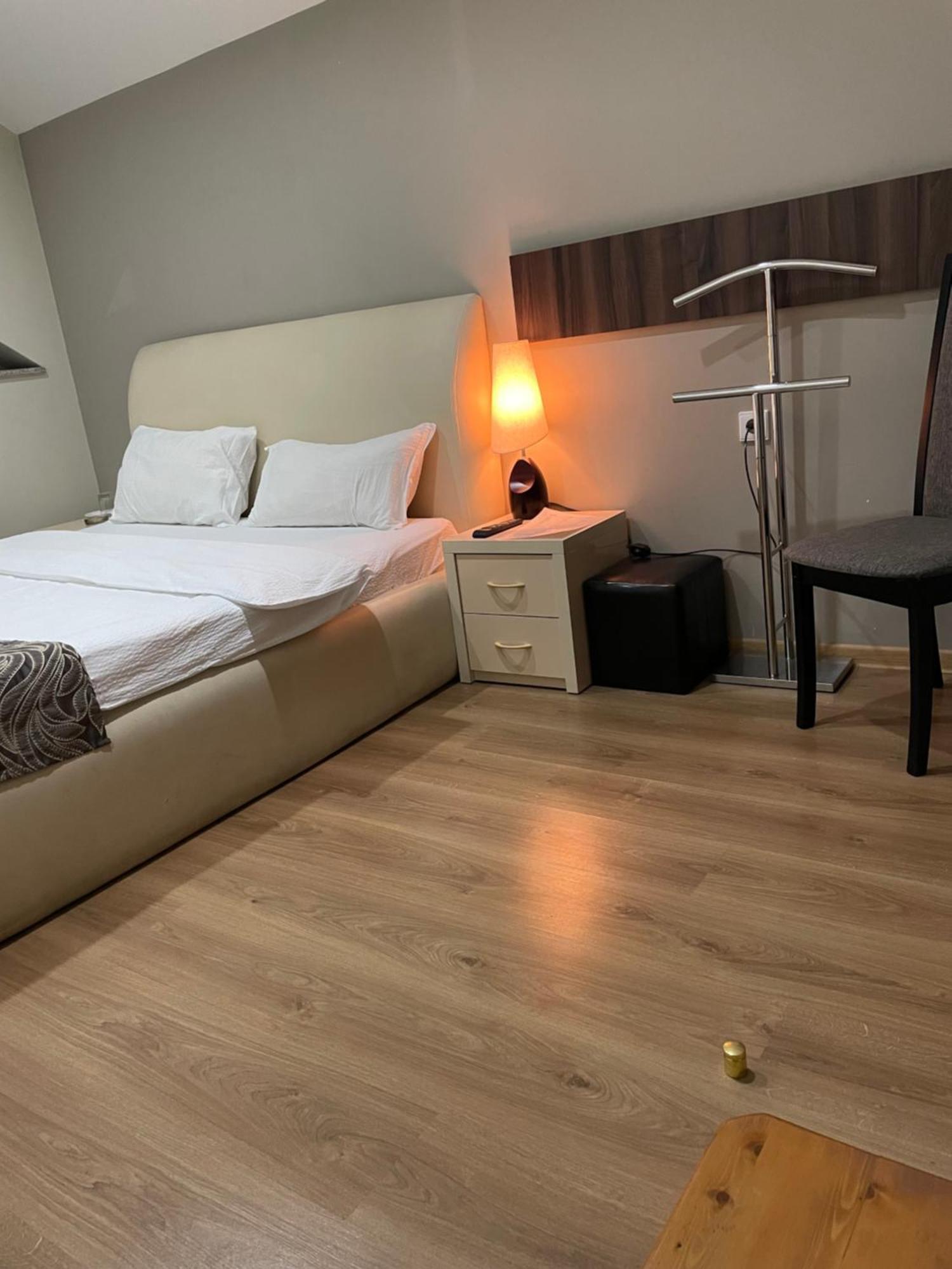 New Hotel Tbilisi Eksteriør bilde