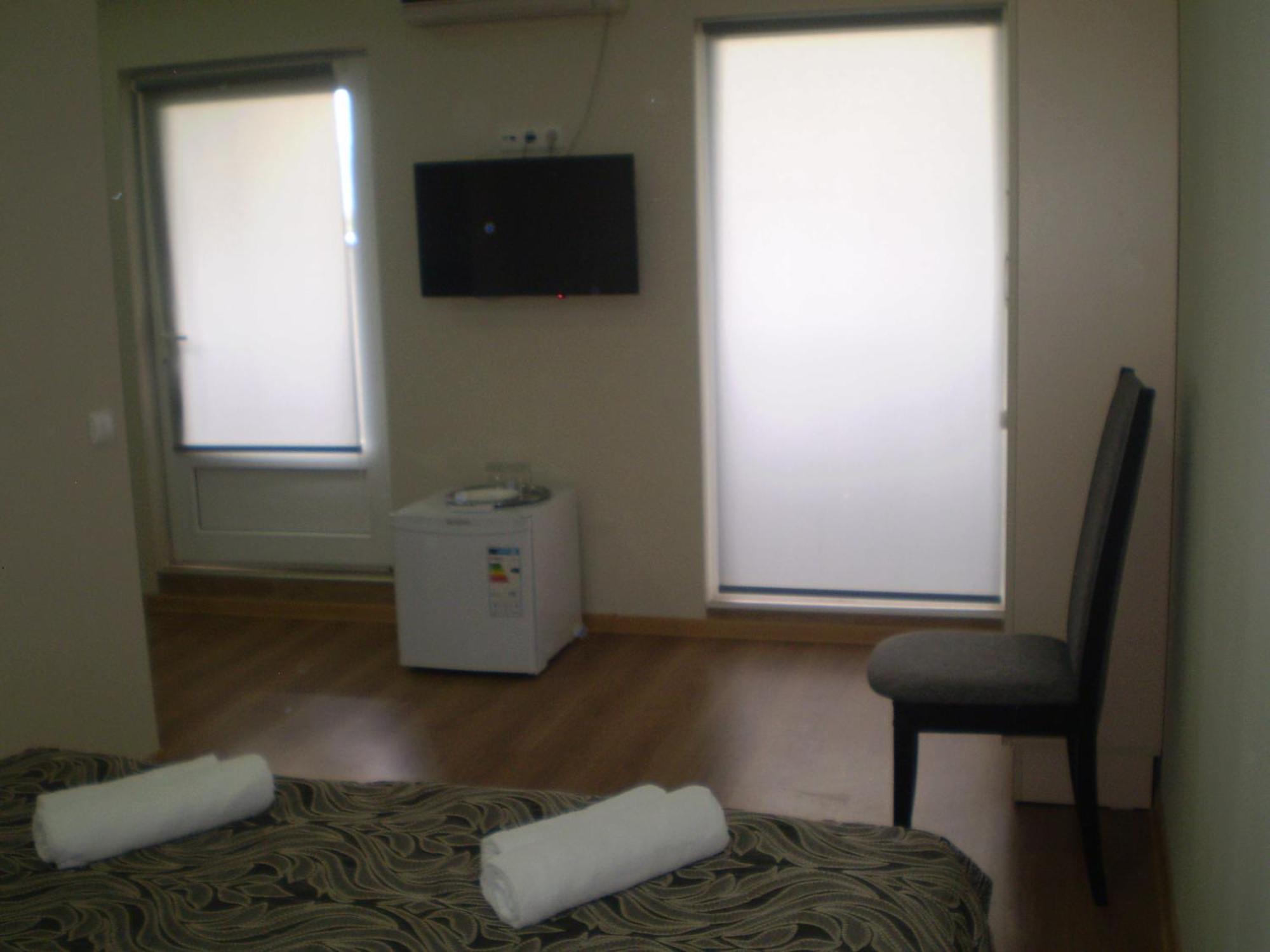 New Hotel Tbilisi Eksteriør bilde