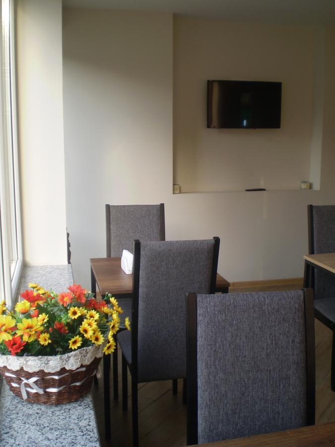 New Hotel Tbilisi Eksteriør bilde