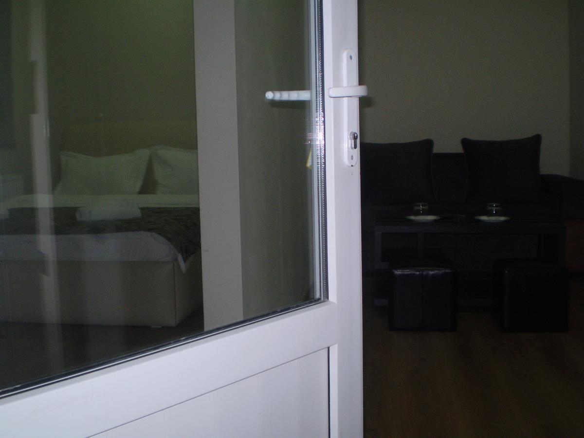 New Hotel Tbilisi Eksteriør bilde
