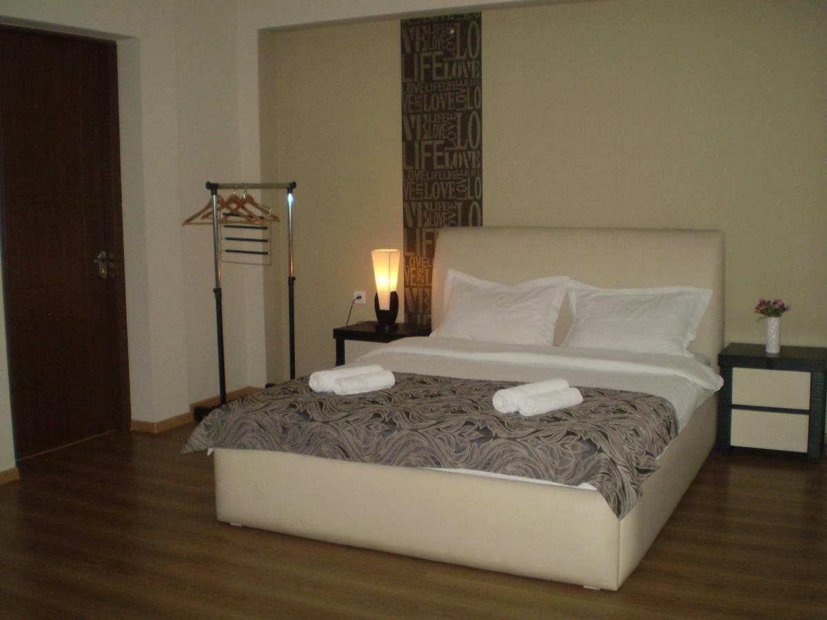 New Hotel Tbilisi Eksteriør bilde