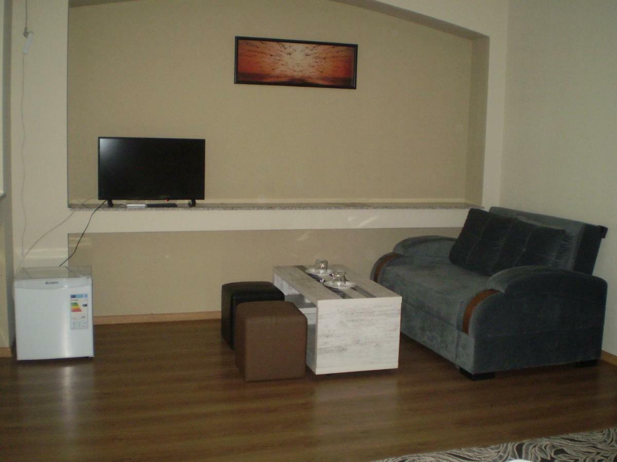 New Hotel Tbilisi Eksteriør bilde